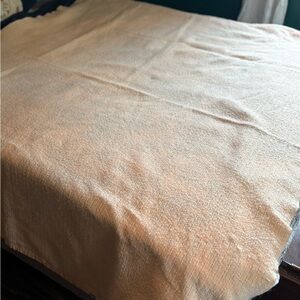 Vintage Elegant Peach Bedding Throw